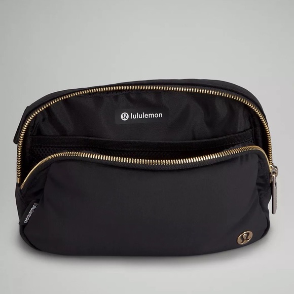 NWT Lululemon Velour Everywhere Belt Bag - Picture 8 of 9